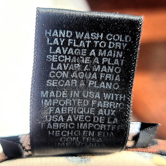 BCBG Paris Leopard Print Wrap 3/4 Bell Sleeves Dress Brown Black Tan L - Picture 9 of 15